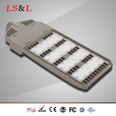 240W Waterproof IP66 Outdoor Public Lighting LED Street Lights With Color Temperature 3000K/4000K/5000K/6000K